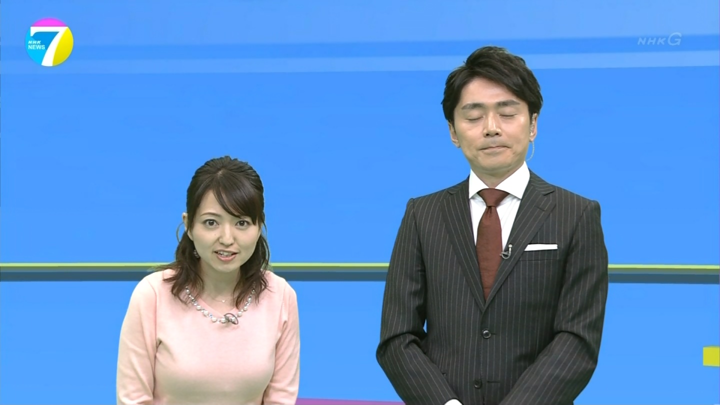 NHKニュース7の気象予報士・福岡良子の着衣巨乳
