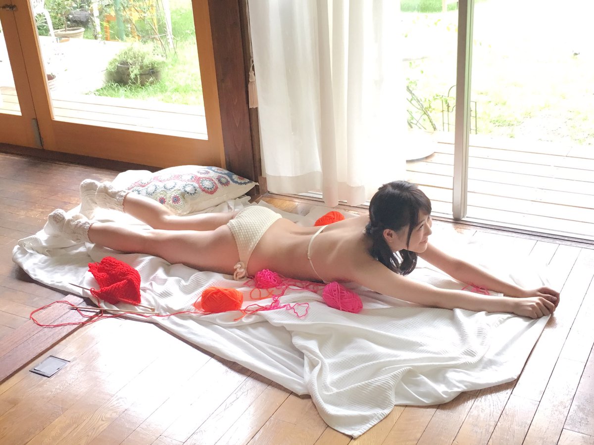 AKB48・西野未姫の水着グラビア撮影オフショット