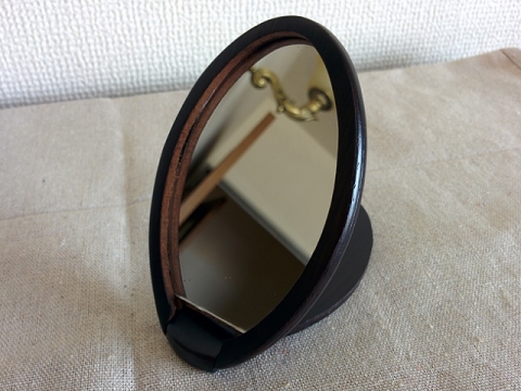 アオザイ螺鈿手鏡２