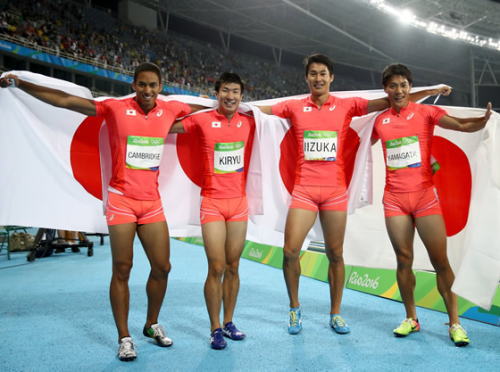 男子400mリレー決勝、日本が銀メダル獲得の快挙