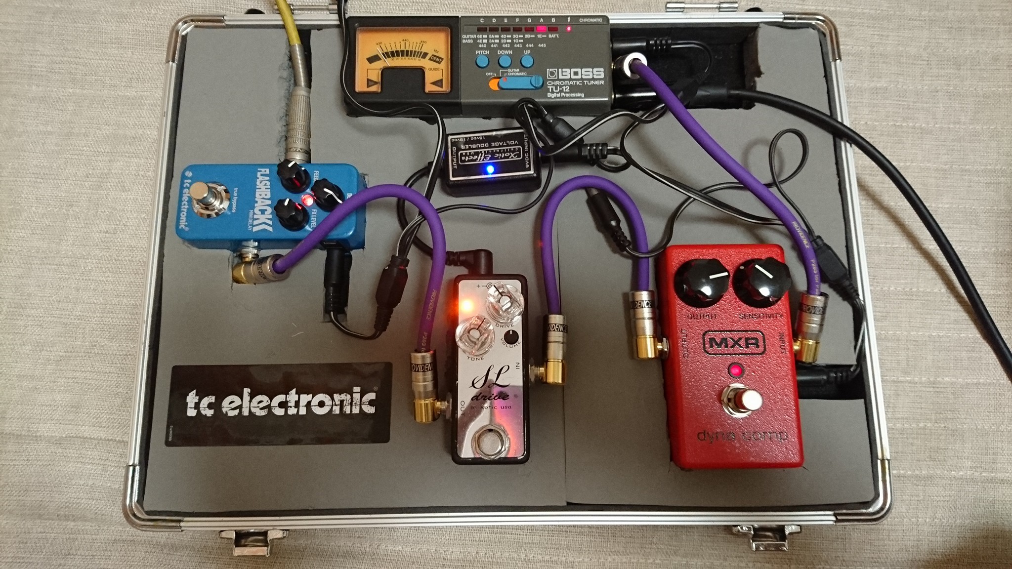 エフェクターボードの整理 - 電気六弦縦横無尽 音の藝術探求ブログ