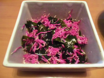 １１．１０食用菊と若芽の酢の物