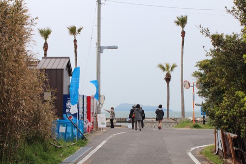 0084：沙弥島・西ノ浜の家 西の浜への通づる道