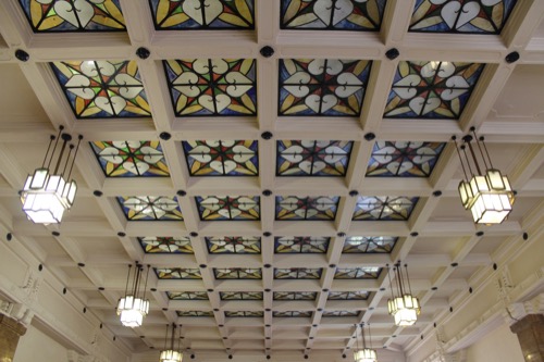 0119：京都市美術館 2階エントランスの天井