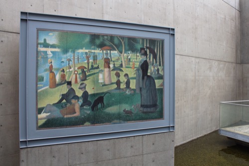 0123：京都府立陶板名画の庭 出口廊下にある「日曜日の午後」