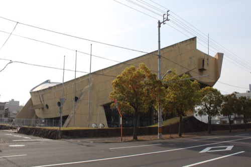 0131：香川県立体育館 西側道路から